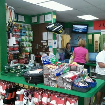 Advantage Yours Tennis - 3 Stringers! - Sporting Goods Near Me - Clearwater, Florida Advantage Yours Tennis - 3 Stringers! - Sporting Goods Near Me - Clearwater, Florida