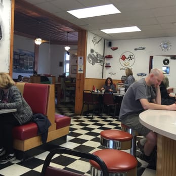 Tom's Diner - Local great diner. - Diners Near Me - Lockport, New York