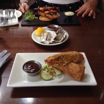 The Oyster Smack Inn - Pubs Near Me - Burnham-on-Crouch, ESS The Oyster Smack Inn - Pubs Near Me - Burnham-on-Crouch, ESS