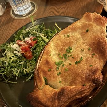 Allswell - Braised Beef and Mushroom Pie! Very good! - Gastropubs Near Me - Sarasota, Florida Allswell - Braised Beef and Mushroom Pie! Very good! - Gastropubs Near Me - Sarasota, Florida