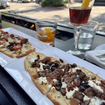 Vovina - Chicken flatbread and my fave steak and fig flatbread - Wine Bars Near Me - Kirkland, Washington