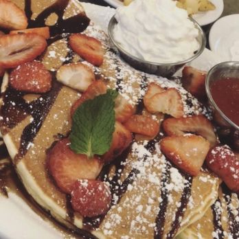 Turning Point - Berry Chocolatey pancake - Breakfast & Brunch Near Me - Westfield, New Jersey