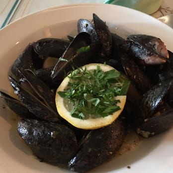 La Baia Italian Restaurant - Italian Near Me - White Rock, British Columbia