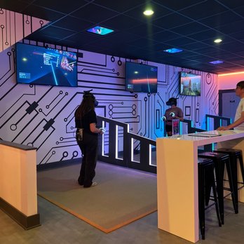 RSVR Milwaukee - Beatsaber! - Virtual Reality Centers Near Me - Milwaukee, Wisconsin