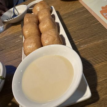 Momo Mee - Fried Mantou with Cinnamon Condensed - Pan Asian Near Me - Milwaukee, Wisconsin Momo Mee - Fried Mantou with Cinnamon Condensed - Pan Asian Near Me - Milwaukee, Wisconsin