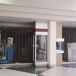 Lebanon Valley Mall - Vacant storefronts.