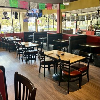 Patron Mexican Bar and Grill - Inside tables - Mexican Near Me - Camarillo, California Patron Mexican Bar and Grill - Inside tables - Mexican Near Me - Camarillo, California