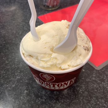 Cold Stone Creamery - Ice Cream & Frozen Yogurt Near Me - Hopkins, Minnesota Cold Stone Creamery - Ice Cream & Frozen Yogurt Near Me - Hopkins, Minnesota