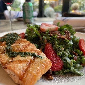 Blackwall Hitch - Grilled Salmon & Kale - Seafood Near Me - Alexandria, Virginia Blackwall Hitch - Grilled Salmon & Kale - Seafood Near Me - Alexandria, Virginia