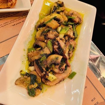 Las Tapas de Lola - Mushrooms and spring onions - Tapas Bars Near Me - Dublin, D Las Tapas de Lola - Mushrooms and spring onions - Tapas Bars Near Me - Dublin, D