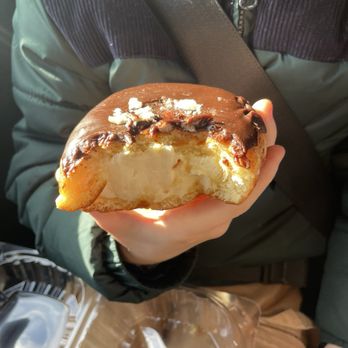 Sweet Nanas - Creme filled - Donuts Near Me - Clarksburg, West Virginia Sweet Nanas - Creme filled - Donuts Near Me - Clarksburg, West Virginia
