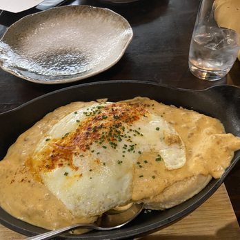 de Fuego - Chorizo Biscuits & Gravy - Latin American Near Me - Clackamas, Oregon de Fuego - Chorizo Biscuits & Gravy - Latin American Near Me - Clackamas, Oregon