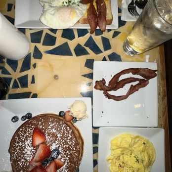 Batter & Berries - Breakfast & Brunch Near Me - Chicago, Illinois