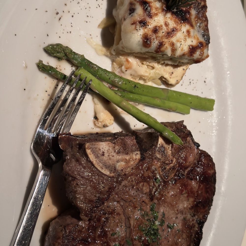 24 oz Porterhouse steak with asparagus and four cheese agratin!!! 24 oz Porterhouse steak with asparagus and four cheese agratin!!!