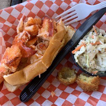 Lobster Pound - Lobster roll - Seafood Markets Near Me - Bradenton, Florida Lobster Pound - Lobster roll - Seafood Markets Near Me - Bradenton, Florida