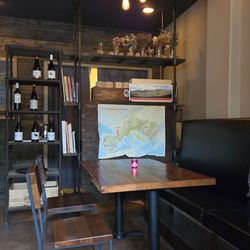 Muse Winebar - Inside