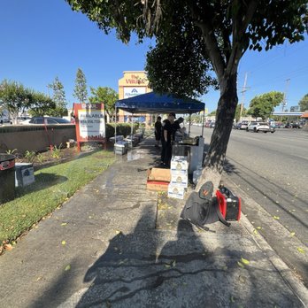 Burger 3000 - Street pop up - Burgers Near Me - Chatsworth, California Burger 3000 - Street pop up - Burgers Near Me - Chatsworth, California