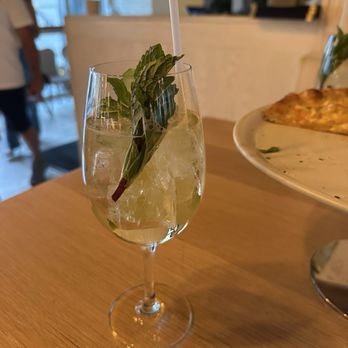 Pizzeria Portofino - Paparazzi Spritz - Pizza Near Me - Chicago, Illinois