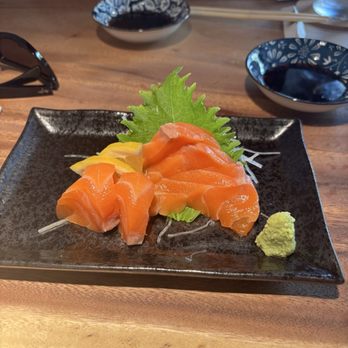 YA!!SUSHI - Salmon sashimi - Sushi Bars Near Me - Honolulu, Hawaii