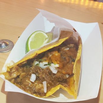 Tacos Los Gordos - Taco Birria - Tacos Near Me - New Haven, Connecticut
