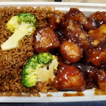 Golden Dragon - General Tso's Chicken Combo - Chinese Near Me - Davenport, Florida Golden Dragon - General Tso's Chicken Combo - Chinese Near Me - Davenport, Florida
