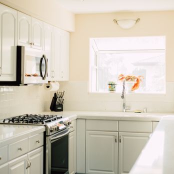 Santa Barbara Builders - Bright and light kitchen remodel. - General Contractors Near Me - Santa Barbara, California Santa Barbara Builders - Bright and light kitchen remodel. - General Contractors Near Me - Santa Barbara, California