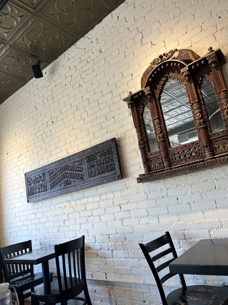 Lake and Bryant Cafe