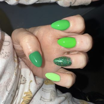 Classic And Fancy Nail Spa - Nail Salons Near Me - Goodyear, Arizona