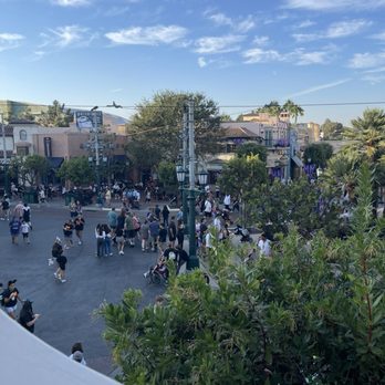 Carthay Circle Restaurant - Patio view - New American Near Me - Anaheim, California