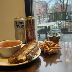 Comfort Kitchen - Grilled Cheese