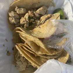 El Taquito Leon 2 - My food looks nothing like the picture