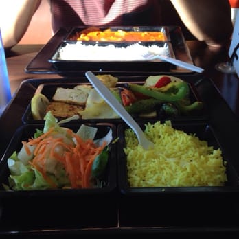 Avatar Indian Grill - Butter chicken and rice, tofu and yellow rice w.salad. - Indian Near Me - Salinas, California Avatar Indian Grill - Butter chicken and rice, tofu and yellow rice w.salad. - Indian Near Me - Salinas, California