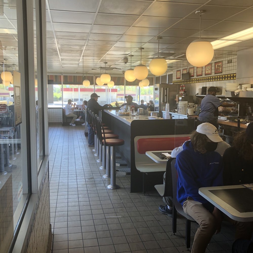 Waffle House - diners sitting at tables - Breakfast & Brunch Near Me - Batesville, Mississippi Waffle House - diners sitting at tables - Breakfast & Brunch Near Me - Batesville, Mississippi