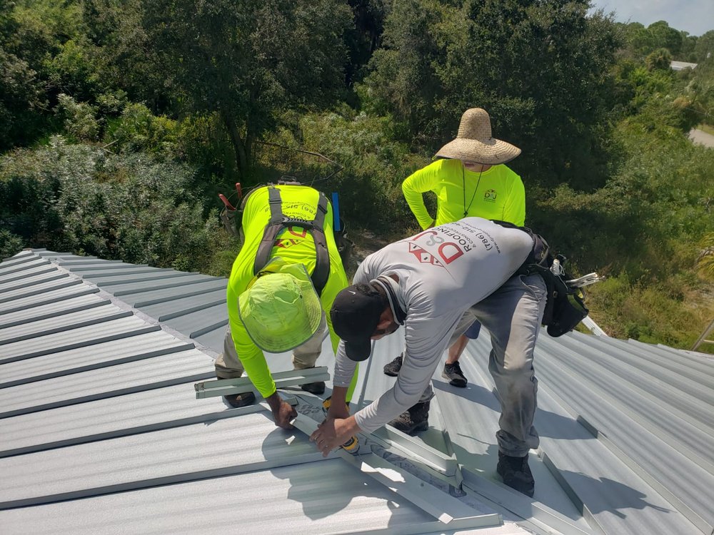 Slide of D&J Roofing and Construction