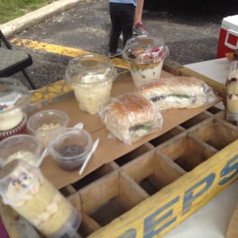 Foodielicious Catering - Cupcake pops, sandwiches, frosting shots, cupcakes... I ate all the foodielicious things. - Caterers Near Me - Villa Park, Illinois Foodielicious Catering - Cupcake pops, sandwiches, frosting shots, cupcakes... I ate all the foodielicious things. - Caterers Near Me - Villa Park, Illinois