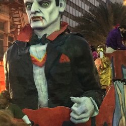 Krewe of Freret - Dracula float