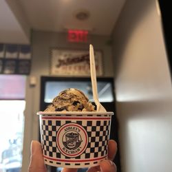 Ashley's Ice Cream - Coffee Oreo
