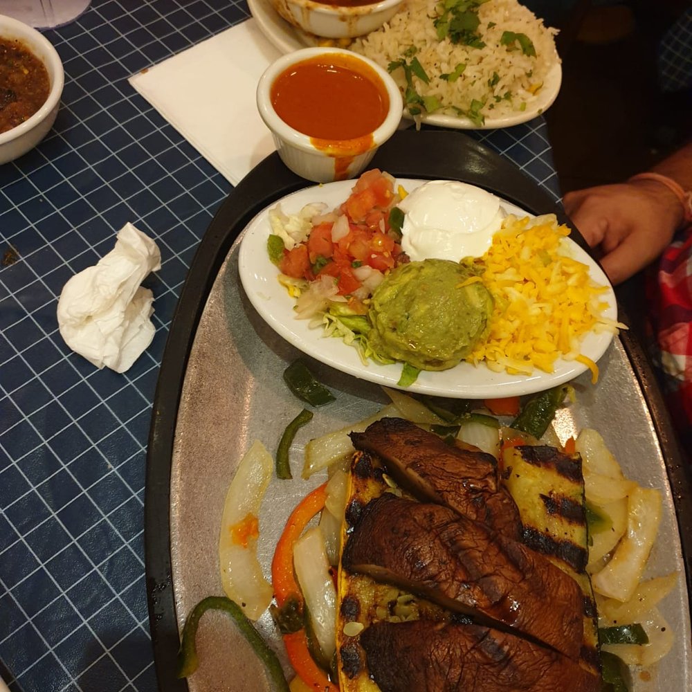 Uncle Julio's - Vegetarian Fajitas - Mexican Near Me - Lombard, Illinois Uncle Julio's - Vegetarian Fajitas - Mexican Near Me - Lombard, Illinois