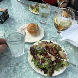 Pear and Gargonzola Salad