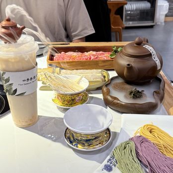 Four Seasons Tea House Hot Pot - Hot Pot Near Me - Mountain View, California Four Seasons Tea House Hot Pot - Hot Pot Near Me - Mountain View, California