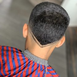 The Chopshop Mobile Barbershop - Design