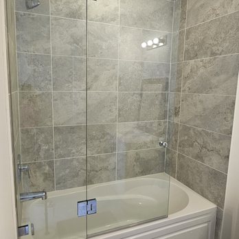 Gilbert Glass & Mirror - Glass & Mirrors Near Me - Toronto, Ontario Gilbert Glass & Mirror - Glass & Mirrors Near Me - Toronto, Ontario