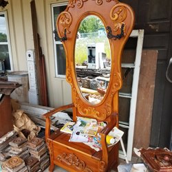 Henderson's Antiques