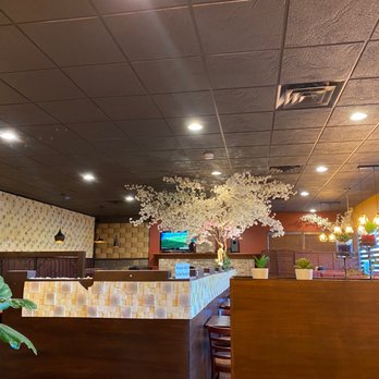 Sushi Giwa - Sushi Bars Near Me - Burnaby, British Columbia