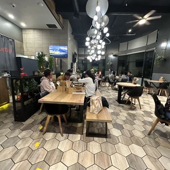 CloudDish - Inside - Chinese Near Me - Pleasanton, California
