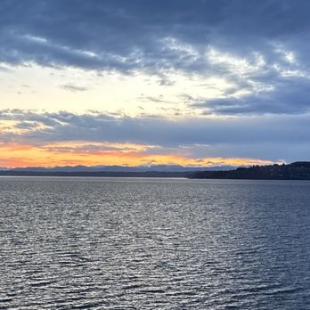 Silver Cloud Hotel Tacoma Point Ruston Waterfront - Hotels Near Me - Tacoma, Washington