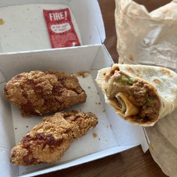 Taco Bell - Chicken nuggets and burrito supreme doesn't even - Tacos Near Me - Shafter, California