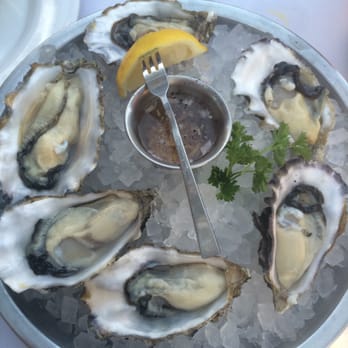 Gulfstream - Oysters!!! - New American Near Me - Newport Beach, California