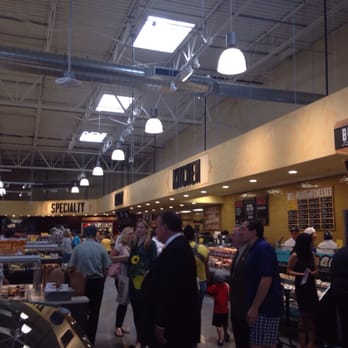 Whole Foods Market - Great choices but small hot food area, no dessert bar :( - Grocery Near Me - Clark, New Jersey