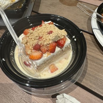 Un Mundo De Sabor - Mazapán tres leches - Desserts Near Me - Driftwood, Texas Un Mundo De Sabor - Mazapán tres leches - Desserts Near Me - Driftwood, Texas